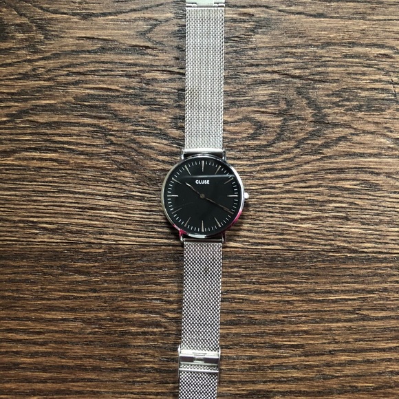 Watch - Picture 3 of 3